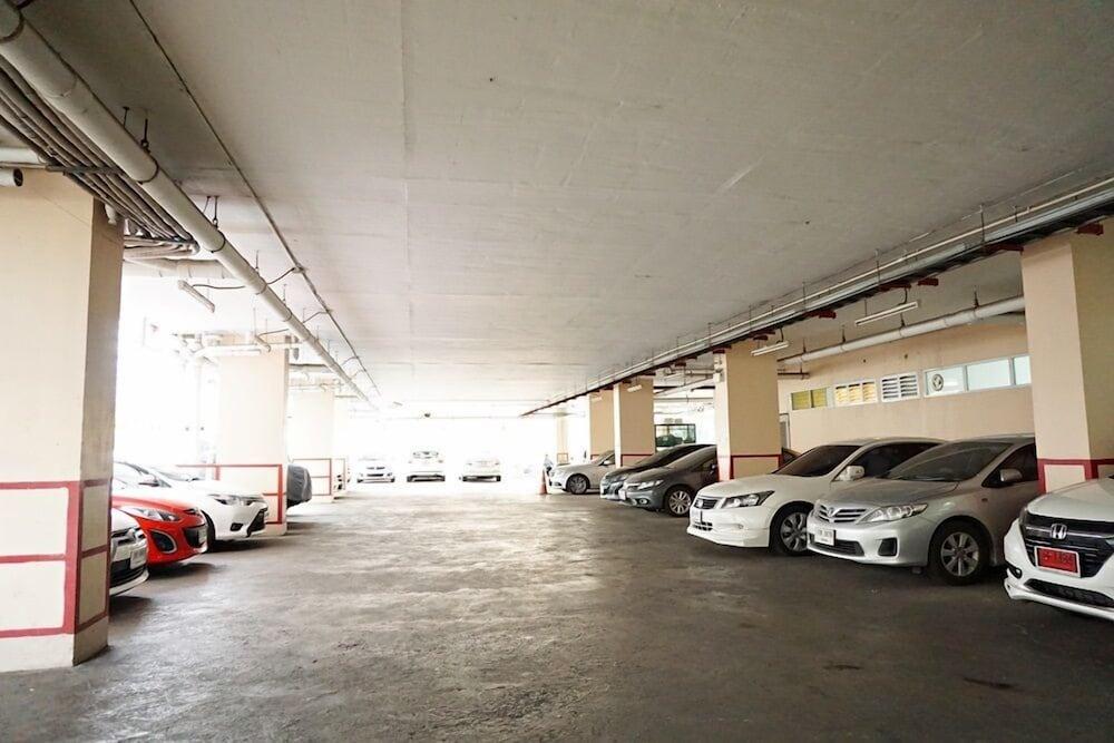 Diamond Bangkok Apartment Exterior photo
